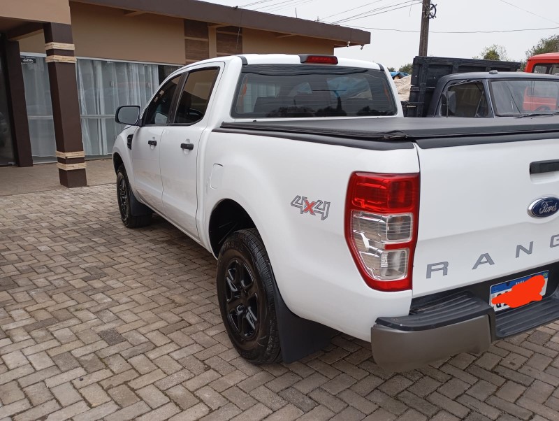 RANGER 2.2 XLS 4X4 CD 16V DIESEL 4P MANUAL - 2017 - CAXIAS DO SUL