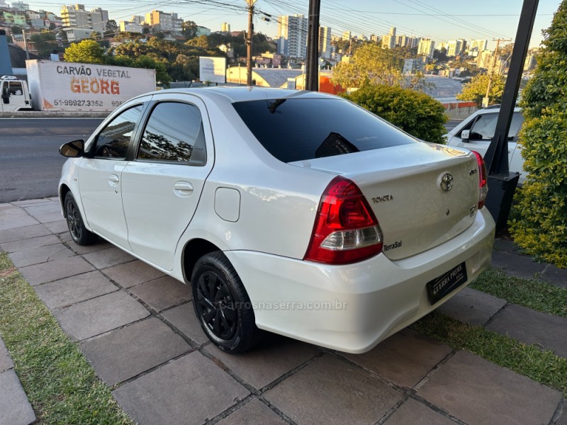 ETIOS 1.5 XS SEDAN 16V FLEX 4P AUTOMÁTICO - 2018 - CAXIAS DO SUL