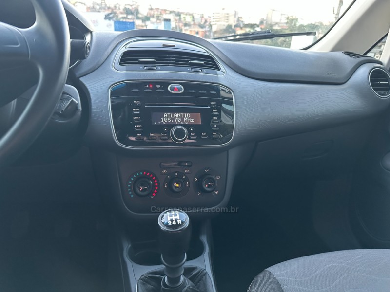 PUNTO 1.6 ESSENCE 16V FLEX 4P MANUAL - 2015 - CAXIAS DO SUL
