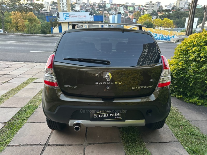 SANDERO 1.6 STEPWAY 16V FLEX 4P AUTOMÁTICO - 2014 - CAXIAS DO SUL