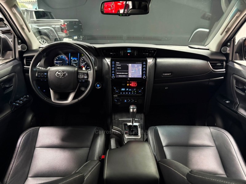 HILUX SW4 2.8 SRX 4X4 7 LUGARES 16V TURBO INTERCOOLER DIESEL 4P AUTOMÁTICO - 2021 - CAMPINAS DO SUL