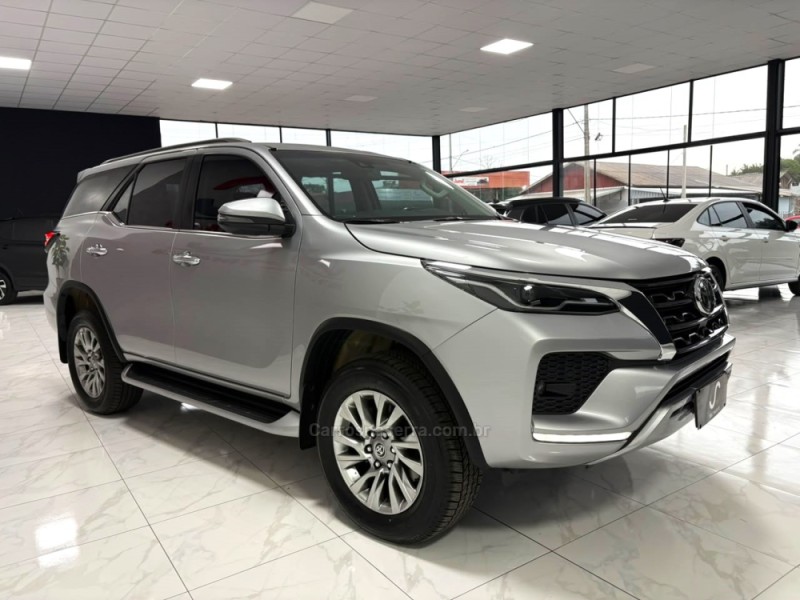 HILUX SW4 2.8 SRX 4X4 7 LUGARES 16V TURBO INTERCOOLER DIESEL 4P AUTOMÁTICO - 2021 - CAMPINAS DO SUL