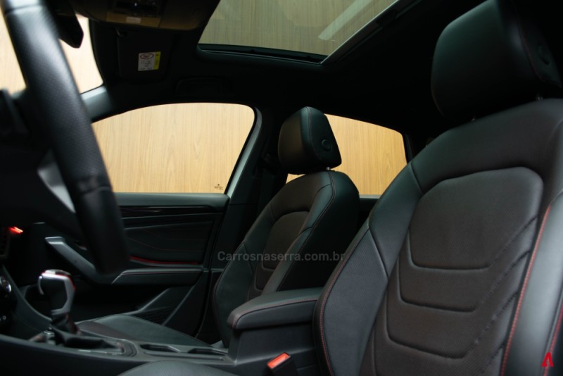JETTA 2.0 16V TSI GLI 350 GASOLINA 4P AUTOMÁTICO - 2024 - GARIBALDI