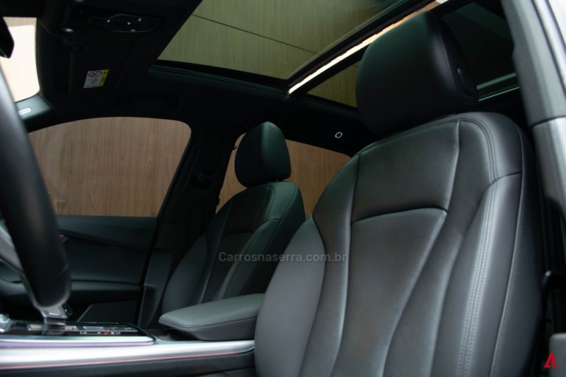 Q7 3.0 TFSI PERFORMANCE BLACK QUATTRO HÍBRIDO 4P AUTOMÁTICO - 2023 - GARIBALDI