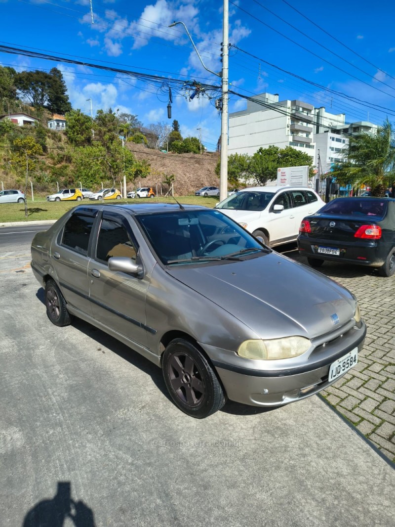 SIENA 1.0 MPI FIRE 8V GASOLINA 4P MANUAL - 2000 - CAXIAS DO SUL