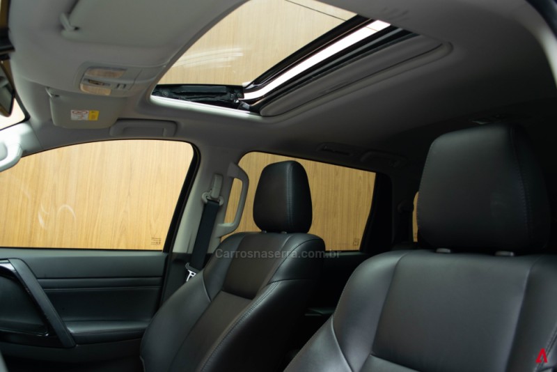 PAJERO SPORT 2.4 LEGEND 4X4 TURBO DIESEL 4P AUTOMÁTICO - 2025 - GARIBALDI