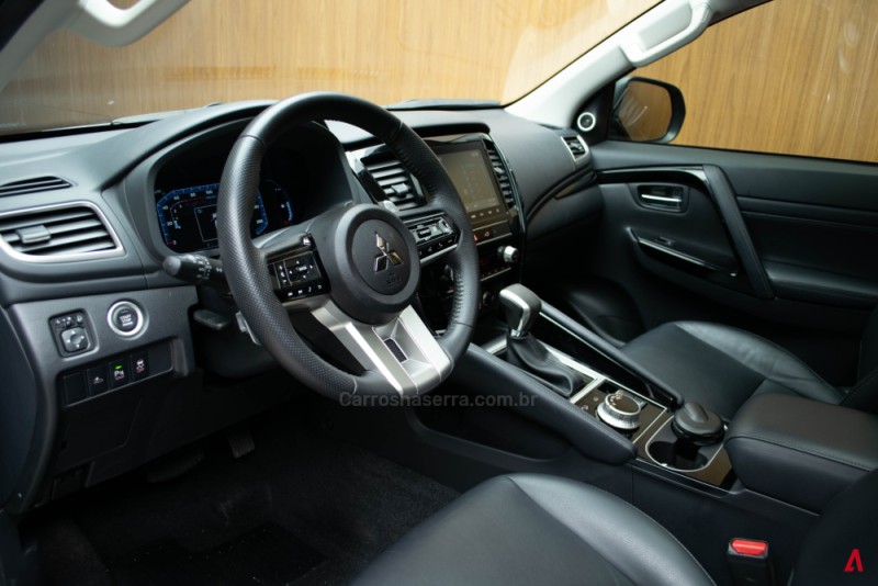PAJERO SPORT 2.4 LEGEND 4X4 TURBO DIESEL 4P AUTOMÁTICO - 2025 - GARIBALDI