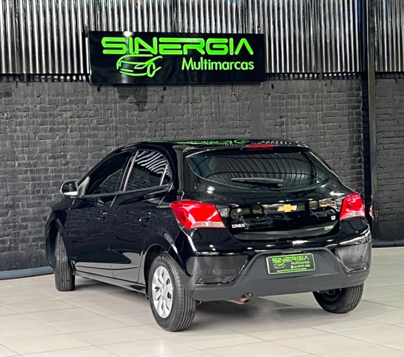 ONIX 1.0 LT 12V FLEX 4P MANUAL - 2019 - CAXIAS DO SUL