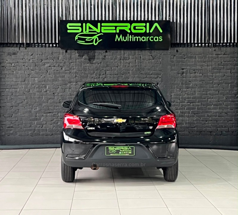 ONIX 1.0 LT 12V FLEX 4P MANUAL - 2019 - CAXIAS DO SUL