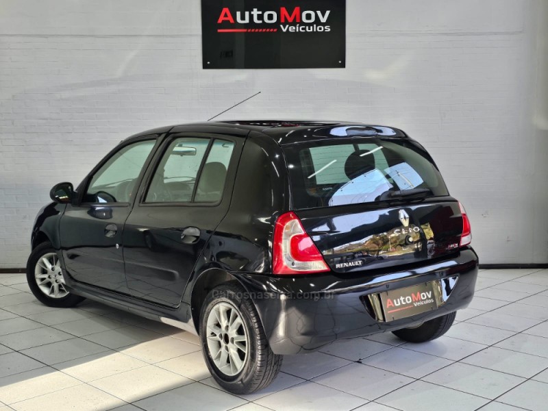CLIO 1.0 EXPRESSION 16V FLEX 4P MANUAL - 2015 - CAXIAS DO SUL