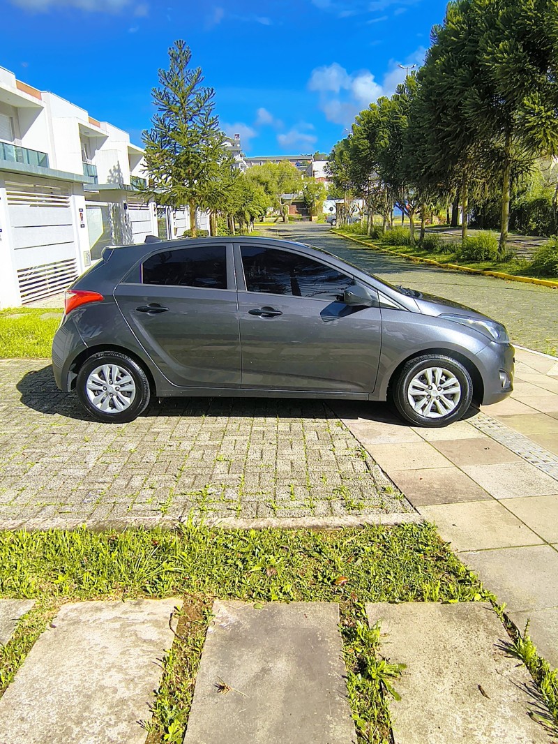 HB20 1.0 12V LIMITED FLEX 4P MANUAL - 2013 - FARROUPILHA