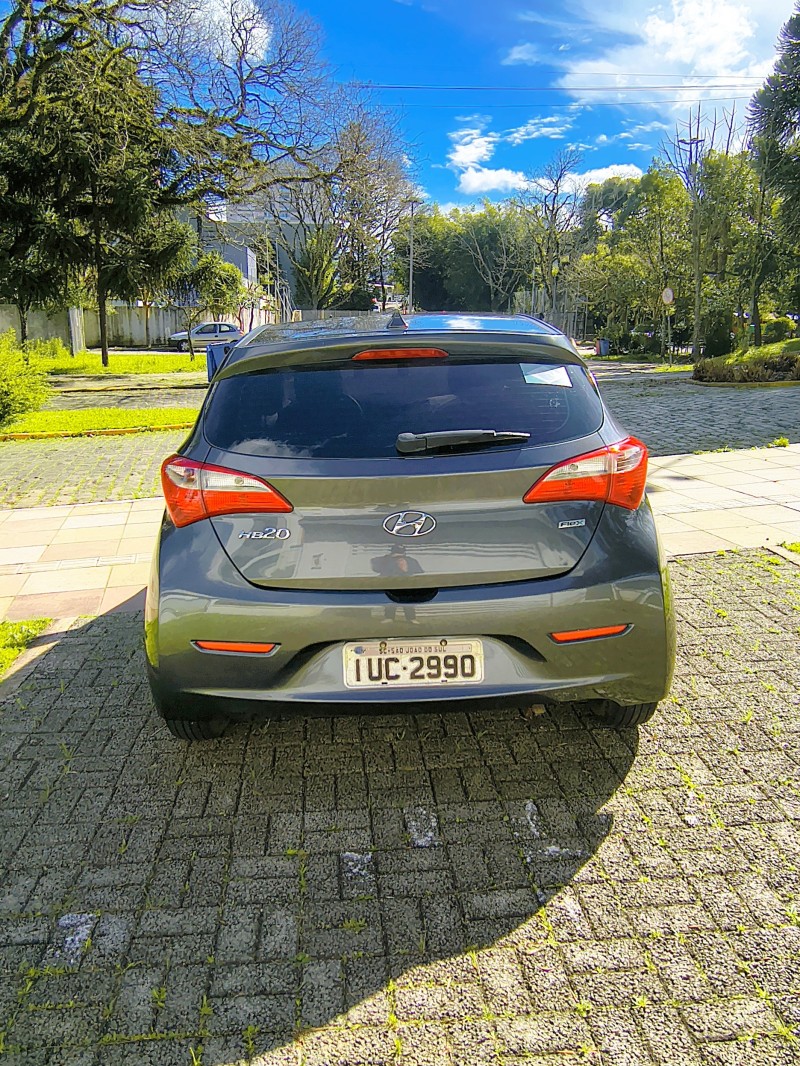 HB20 1.0 12V LIMITED FLEX 4P MANUAL - 2013 - FARROUPILHA