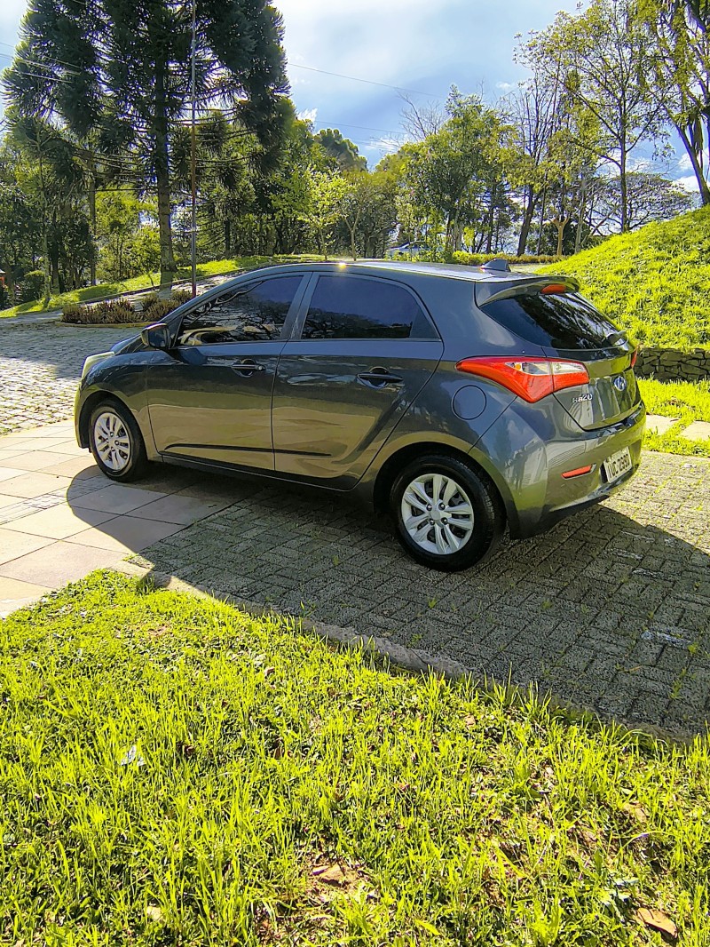 HB20 1.0 12V LIMITED FLEX 4P MANUAL - 2013 - FARROUPILHA