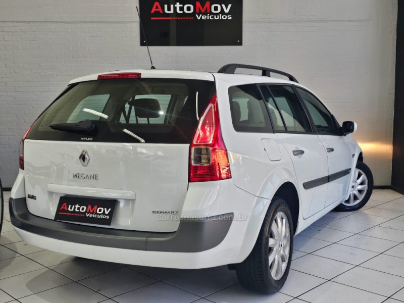 MÉGANE 2.0 DYNAMIQUE GRAND TOUR 16V GASOLINA 4P MANUAL - 2012 - CAXIAS DO SUL