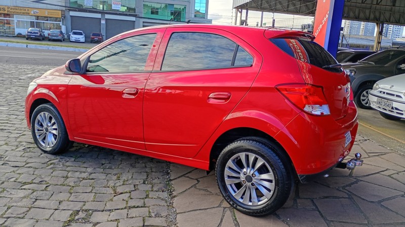 ONIX 1.0 MPFI LT 8V FLEX 4P MANUAL - 2013 - CAXIAS DO SUL