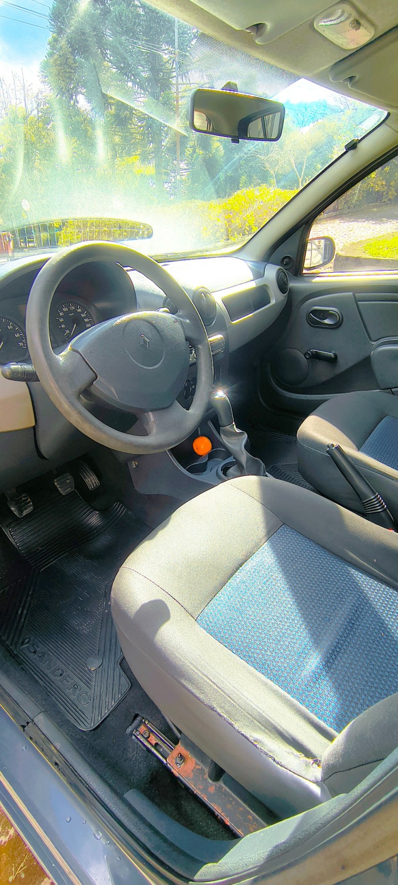SANDERO 1.0 EXPRESSION 16V FLEX 4P MANUAL - 2009 - FARROUPILHA