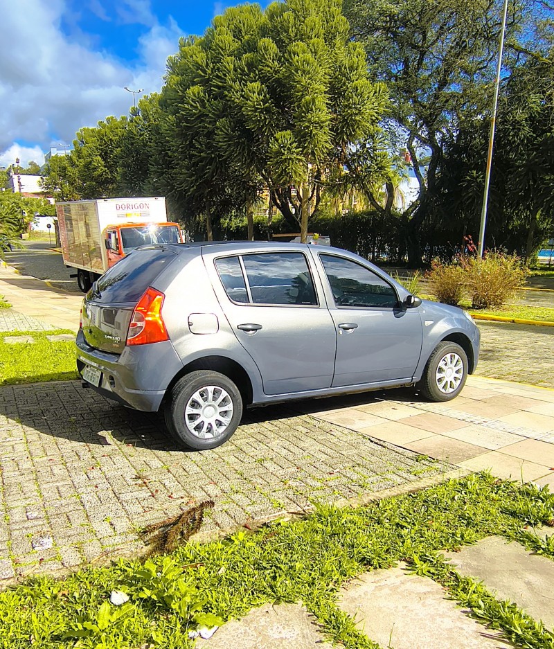 SANDERO 1.0 EXPRESSION 16V FLEX 4P MANUAL - 2009 - FARROUPILHA