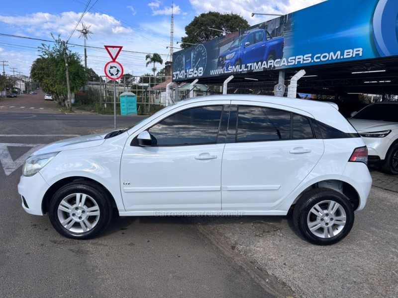 AGILE 1.4 MPFI LTZ 8V FLEX 4P MANUAL - 2012 - VENâNCIO AIRES