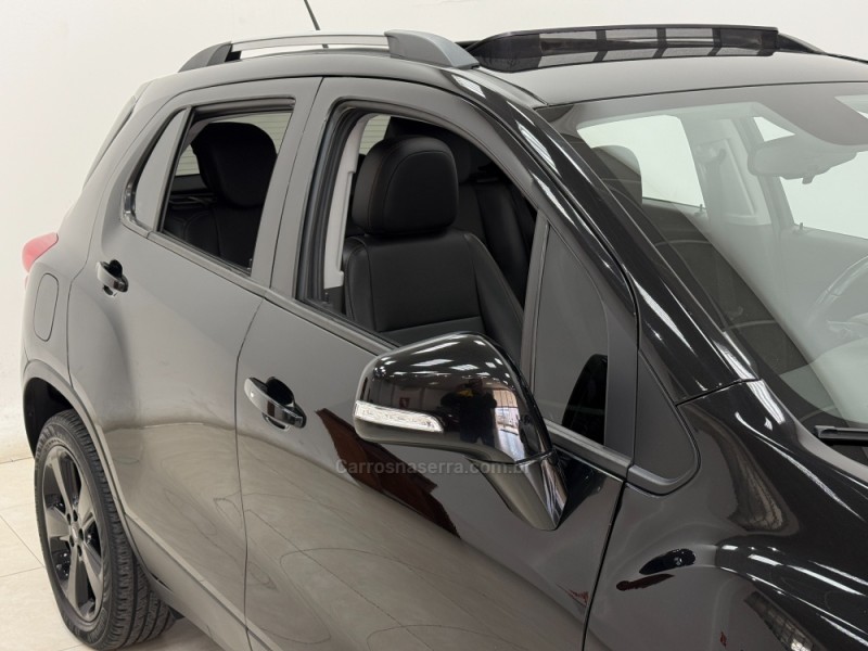 TRACKER 1.0 12V MIDNIGHT TURBO FLEX 4P AUTOMÁTICO  - 2019 - SANTA CRUZ DO SUL