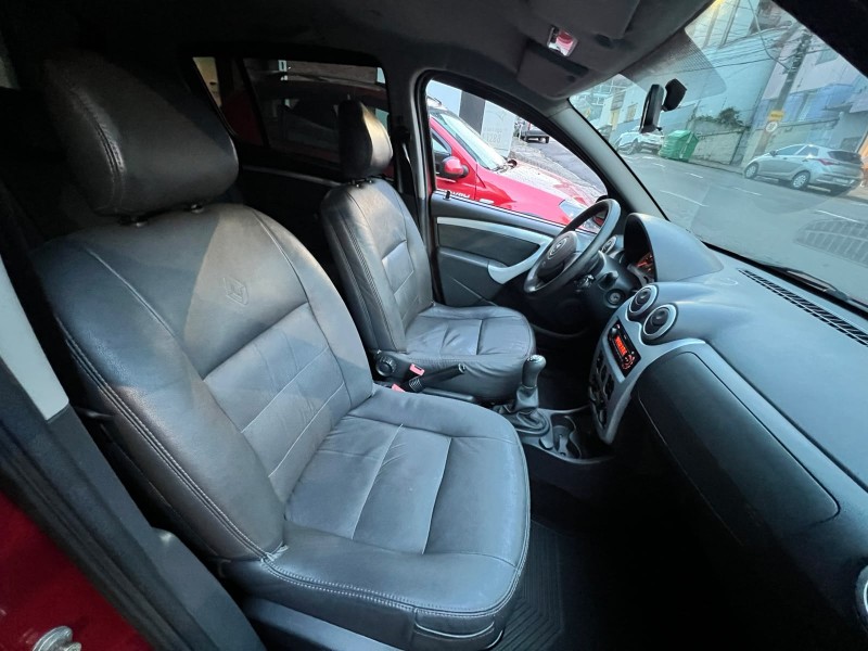 SANDERO 1.6 STEPWAY 16V FLEX 4P MANUAL - 2011 - CAXIAS DO SUL