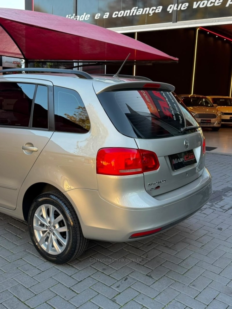 SPACEFOX 1.6 MI TREND 8V FLEX 4P MANUAL - 2014 - ESTâNCIA VELHA