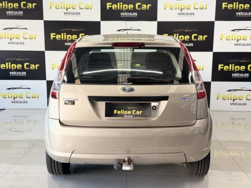 FIESTA 1.0 ROCAM 8V FLEX 4P MANUAL - 2009 - CAXIAS DO SUL
