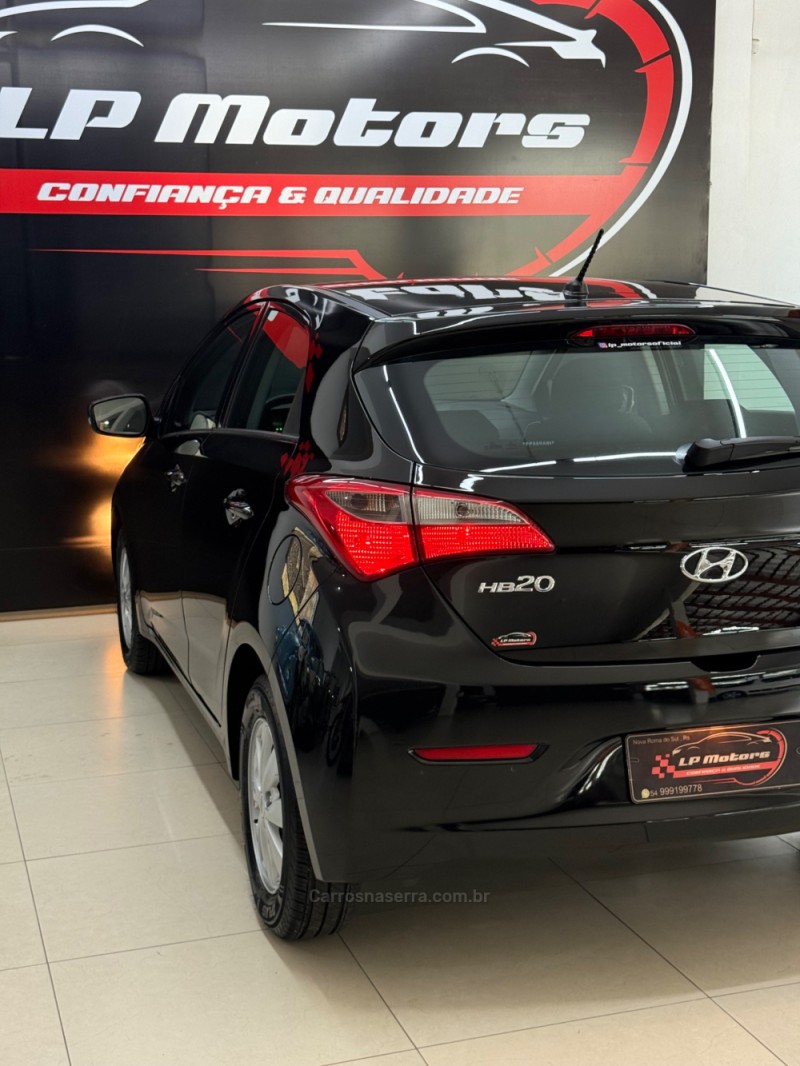 HB20 1.6 COMFORT 16V FLEX 4P MANUAL - 2015 - FARROUPILHA