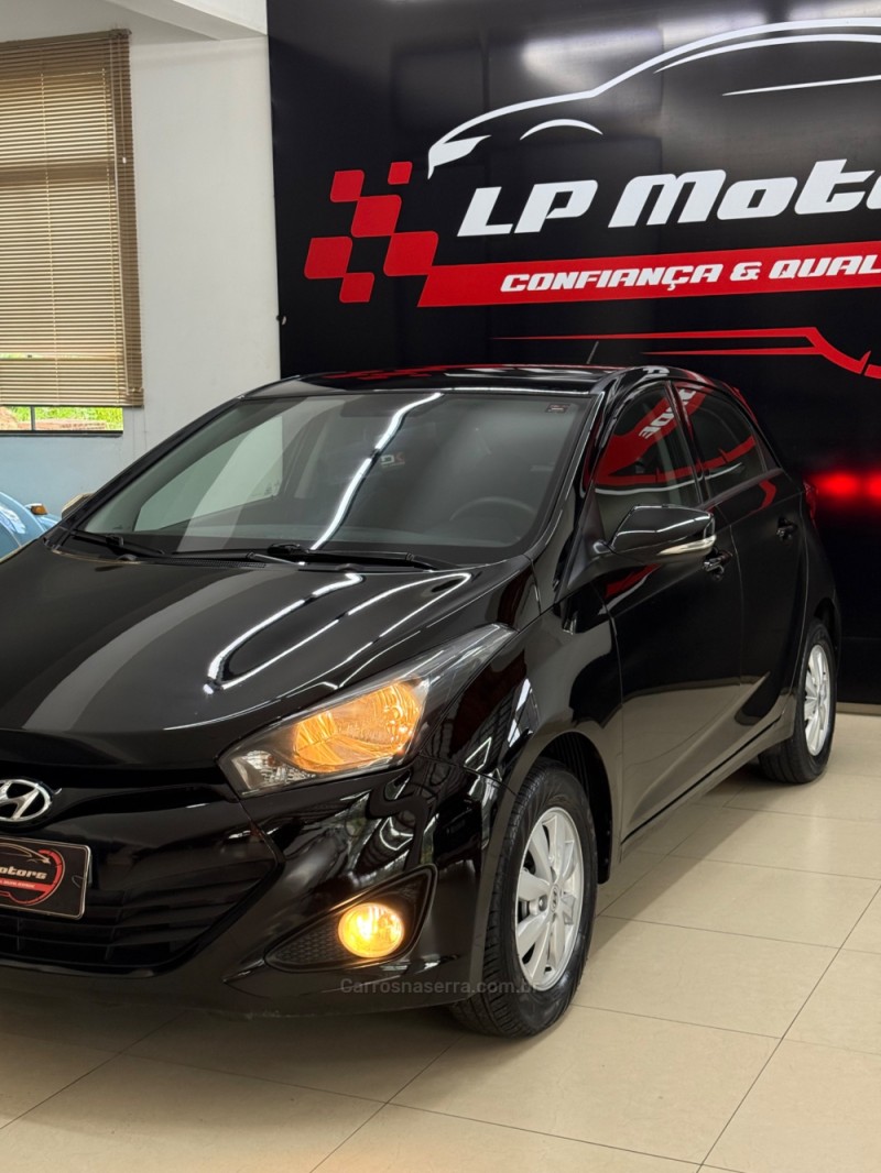 HB20 1.6 COMFORT 16V FLEX 4P MANUAL - 2015 - FARROUPILHA