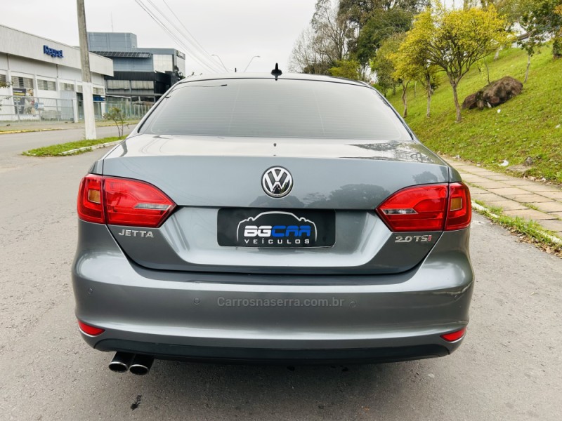 JETTA 2.0 TSI HIGHLINE 200CV GASOLINA 4P TIPTRONIC - 2012 - BENTO GONçALVES