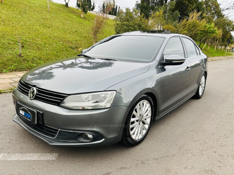 JETTA 2.0 TSI HIGHLINE 200CV GASOLINA 4P TIPTRONIC