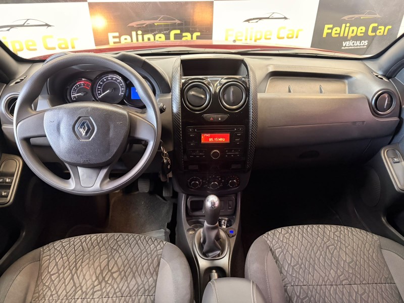 DUSTER 1.6 EXPRESSION 4X2 16V FLEX 4P MANUAL - 2017 - CAXIAS DO SUL