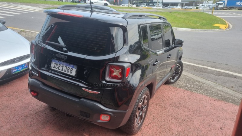 RENEGADE 2.0 16V TURBO DIESEL TRAILHAWK 4P 4X4 AUTOMÁTICO - 2016 - FARROUPILHA