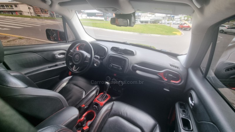 RENEGADE 2.0 16V TURBO DIESEL TRAILHAWK 4P 4X4 AUTOMÁTICO - 2016 - FARROUPILHA