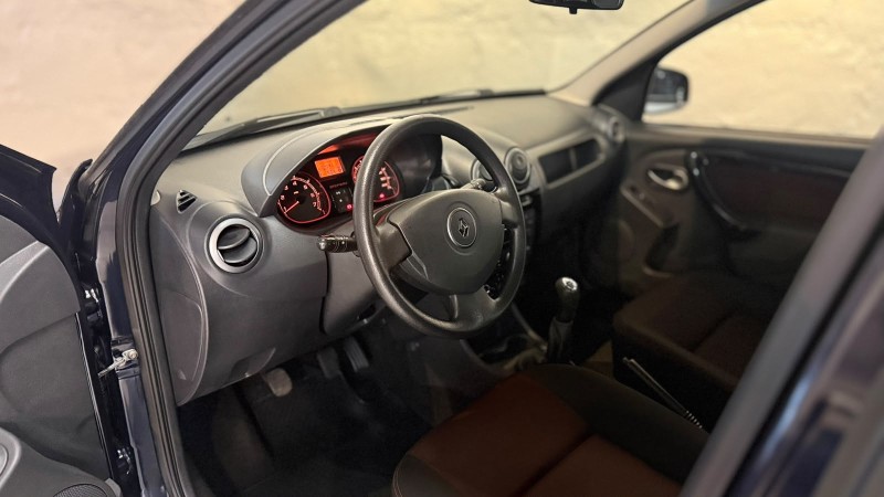 SANDERO 1.6 STEPWAY 16V FLEX 4P MANUAL - 2013 - CAXIAS DO SUL