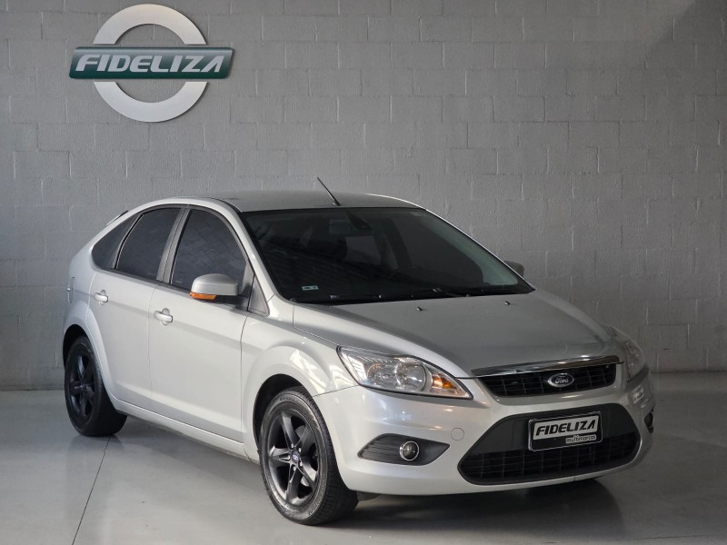 FOCUS 2.0 HC 16V FLEX 4P MANUAL - 2013 - FARROUPILHA