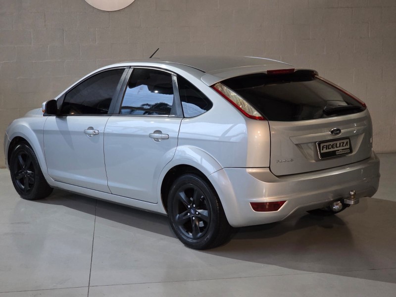 FOCUS 2.0 HC 16V FLEX 4P MANUAL - 2013 - FARROUPILHA