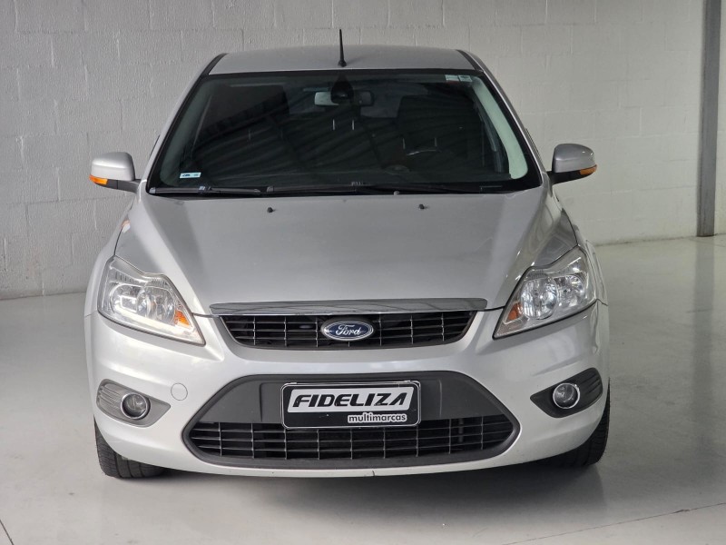 FOCUS 2.0 HC 16V FLEX 4P MANUAL - 2013 - FARROUPILHA
