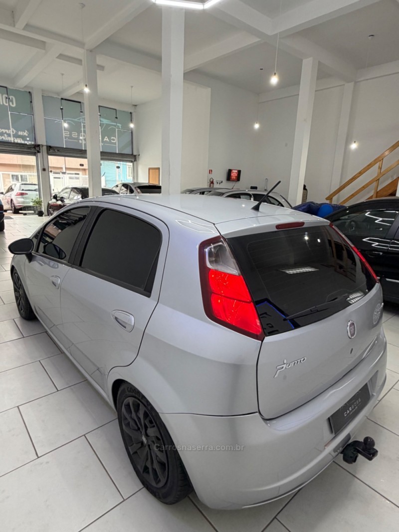 PUNTO 1.4 ATTRACTIVE 8V FLEX 4P MANUAL - 2011 - CAXIAS DO SUL