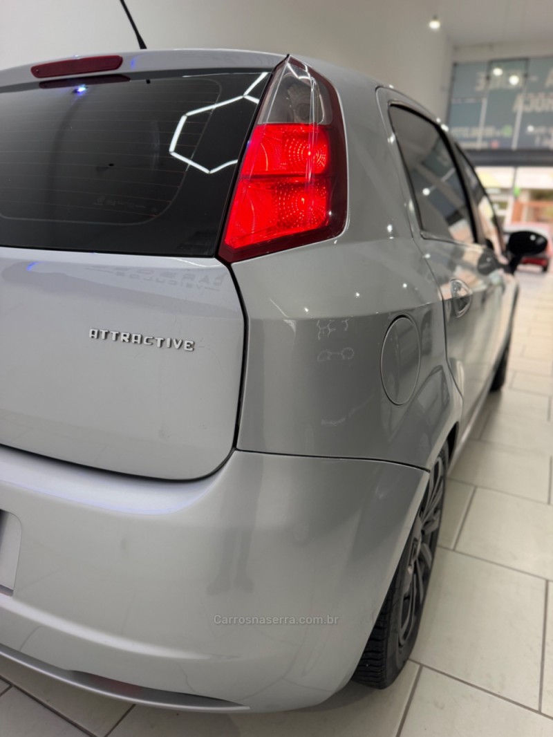 PUNTO 1.4 ATTRACTIVE 8V FLEX 4P MANUAL - 2011 - CAXIAS DO SUL