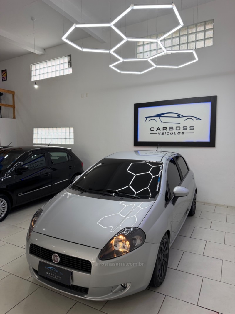 PUNTO 1.4 ATTRACTIVE 8V FLEX 4P MANUAL - 2011 - CAXIAS DO SUL
