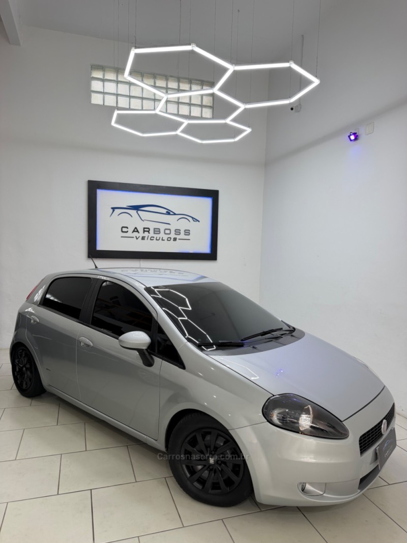 punto 1.4 attractive 8v flex 4p manual 2011 caxias do sul
