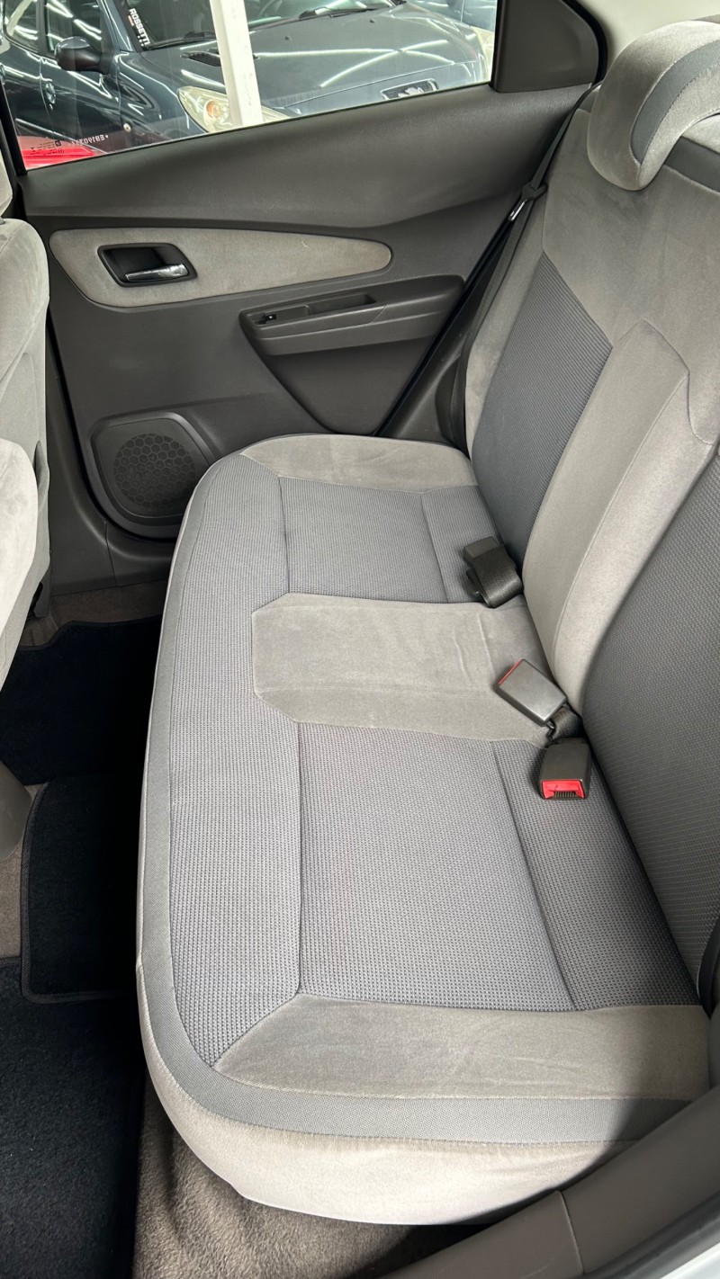 COBALT 1.8 MPFI LTZ 8V FLEX 4P MANUAL - 2014 - CAXIAS DO SUL