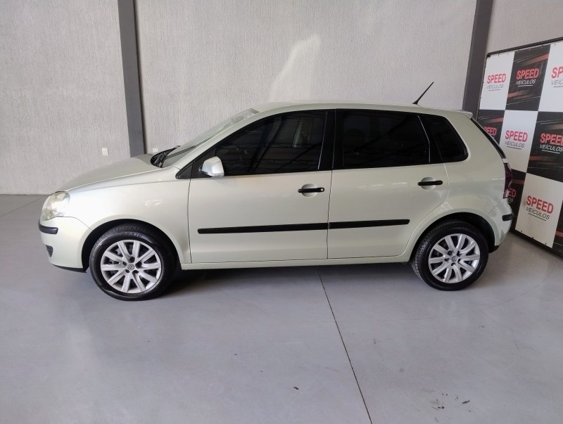 POLO 1.6 MI 8V FLEX 4P MANUAL - 2010 - SãO SEBASTIãO DO CAí