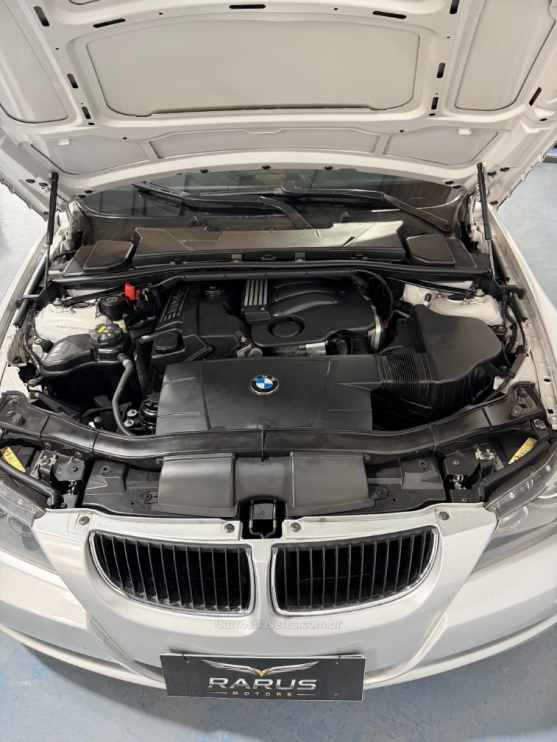 320I 2.0 16V GASOLINA 4P AUTOMÁTICO - 2008 - CAXIAS DO SUL