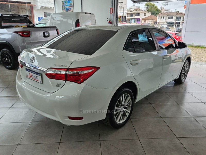 COROLLA 2.0 XEI 16V FLEX 4P AUTOMÁTICO - 2015 - TAPEJARA