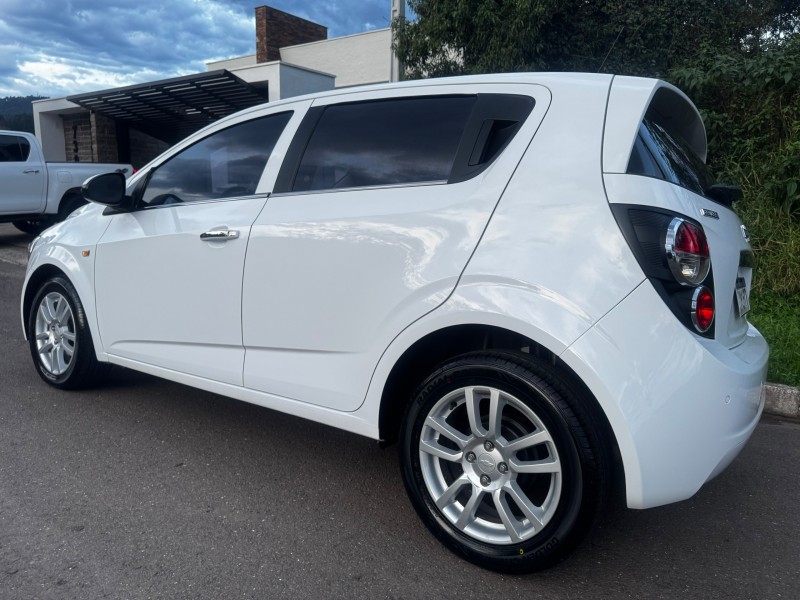 SONIC 1.6 LTZ 16V FLEX 4P AUTOMÁTICO - 2013 - DOIS IRMãOS