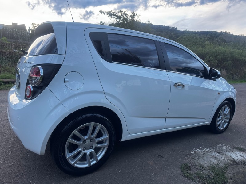 SONIC 1.6 LTZ 16V FLEX 4P AUTOMÁTICO - 2013 - DOIS IRMãOS