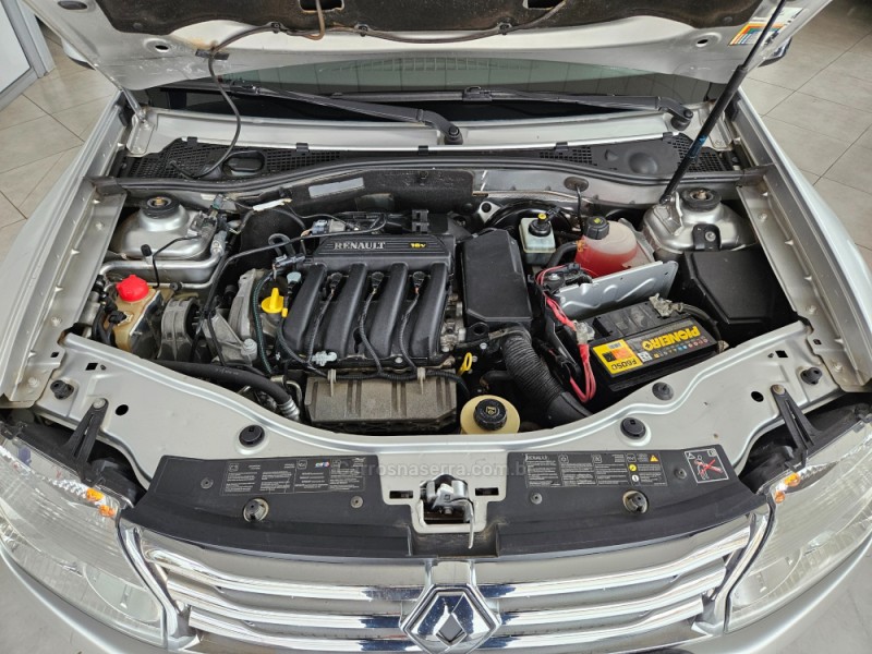 DUSTER 1.6 DYNAMIQUE 4X2 16V FLEX 4P MANUAL - 2013 - TAPEJARA
