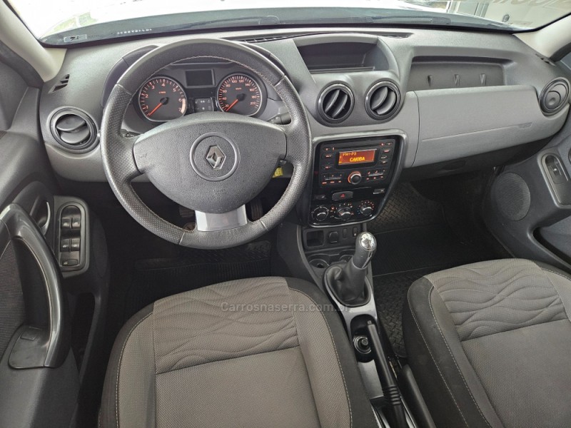 DUSTER 1.6 DYNAMIQUE 4X2 16V FLEX 4P MANUAL - 2013 - TAPEJARA