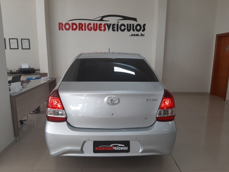ETIOS 1.5 X SEDAN 16V FLEX 4P MANUAL - 2021 - CAXIAS DO SUL